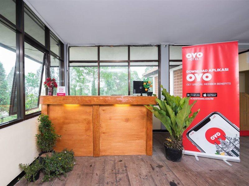Oyo 1852 Intan Bromo Homestay Пасуруан Экстерьер фото