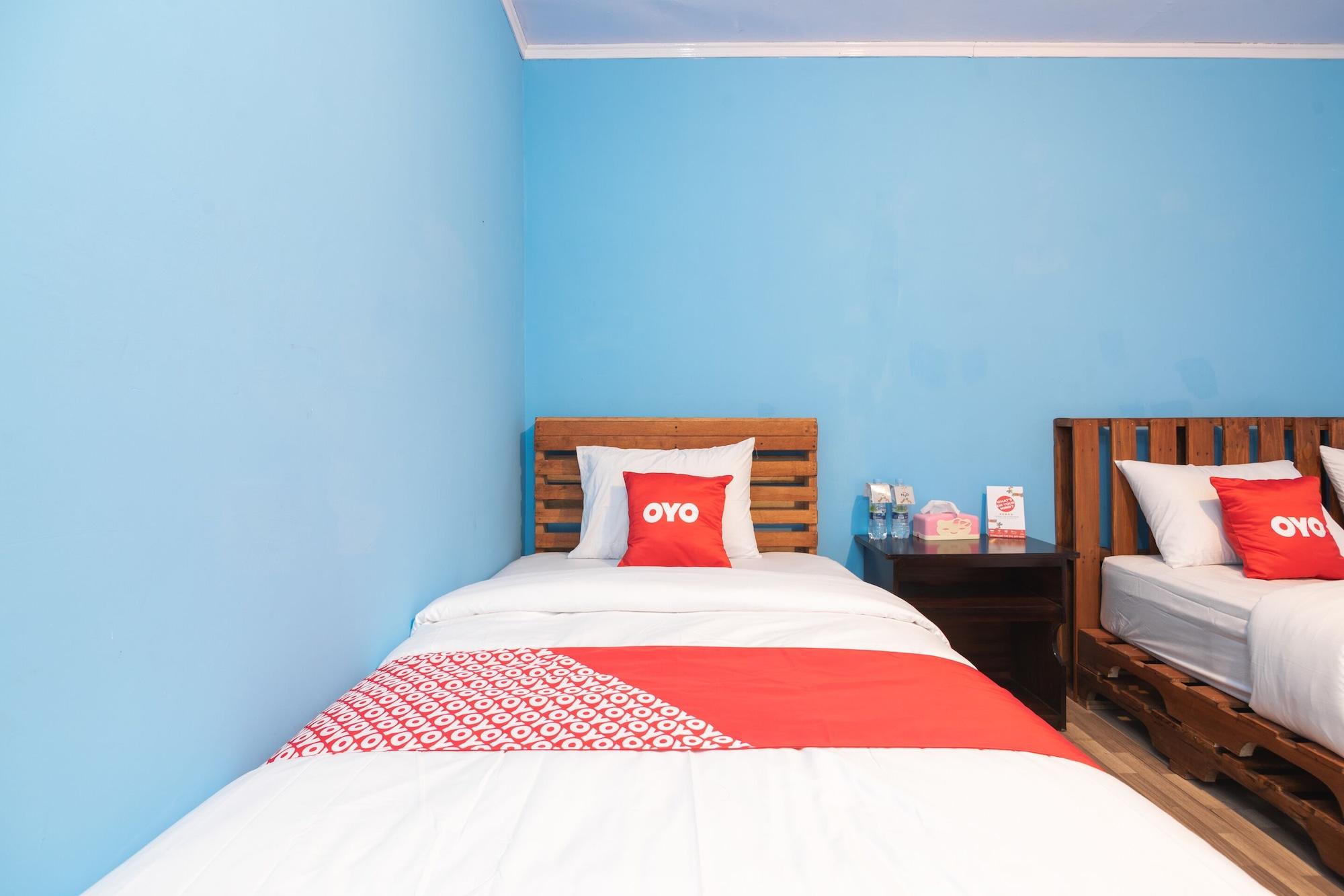 Oyo 1852 Intan Bromo Homestay Пасуруан Экстерьер фото