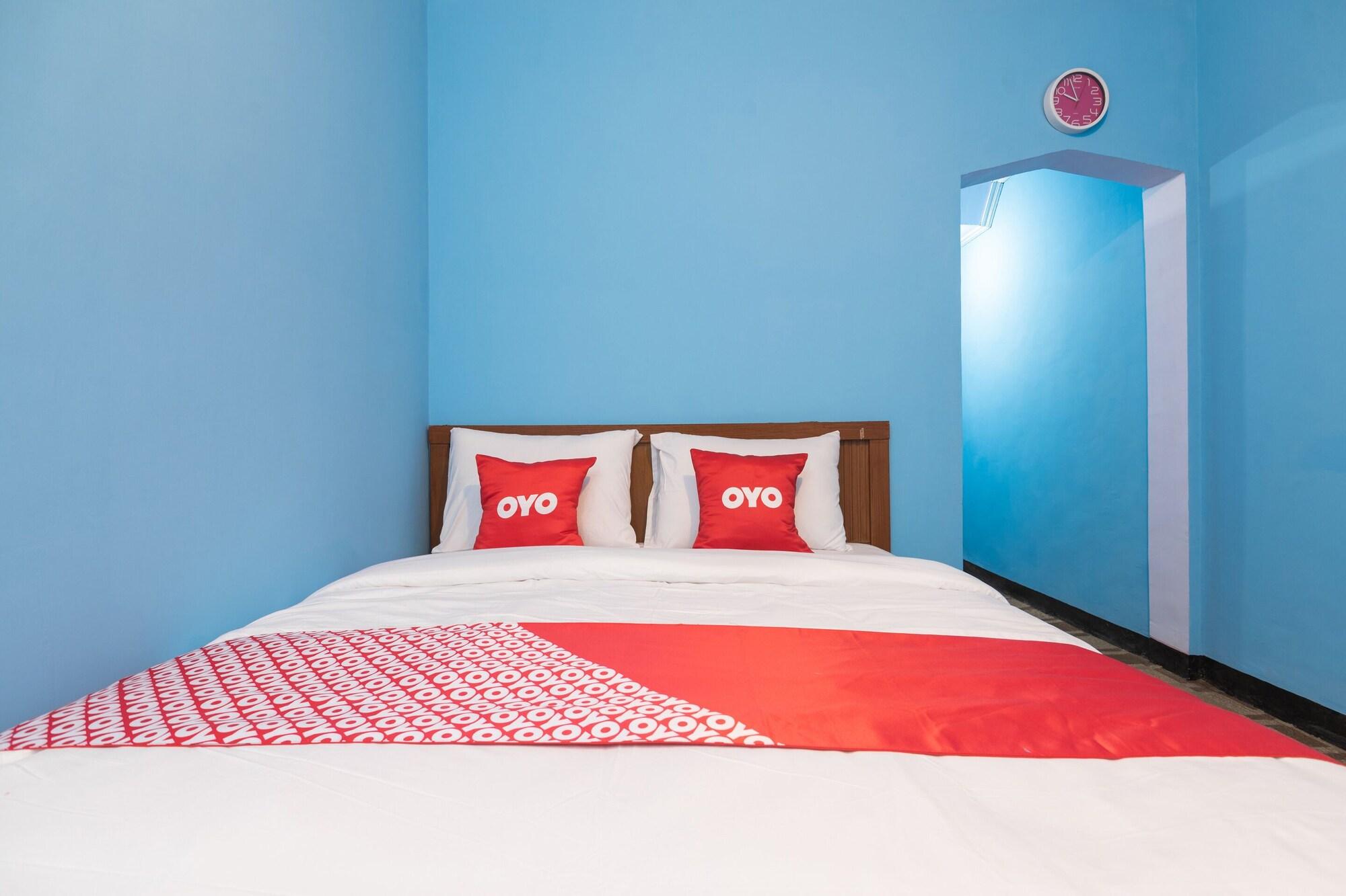 Oyo 1852 Intan Bromo Homestay Пасуруан Экстерьер фото