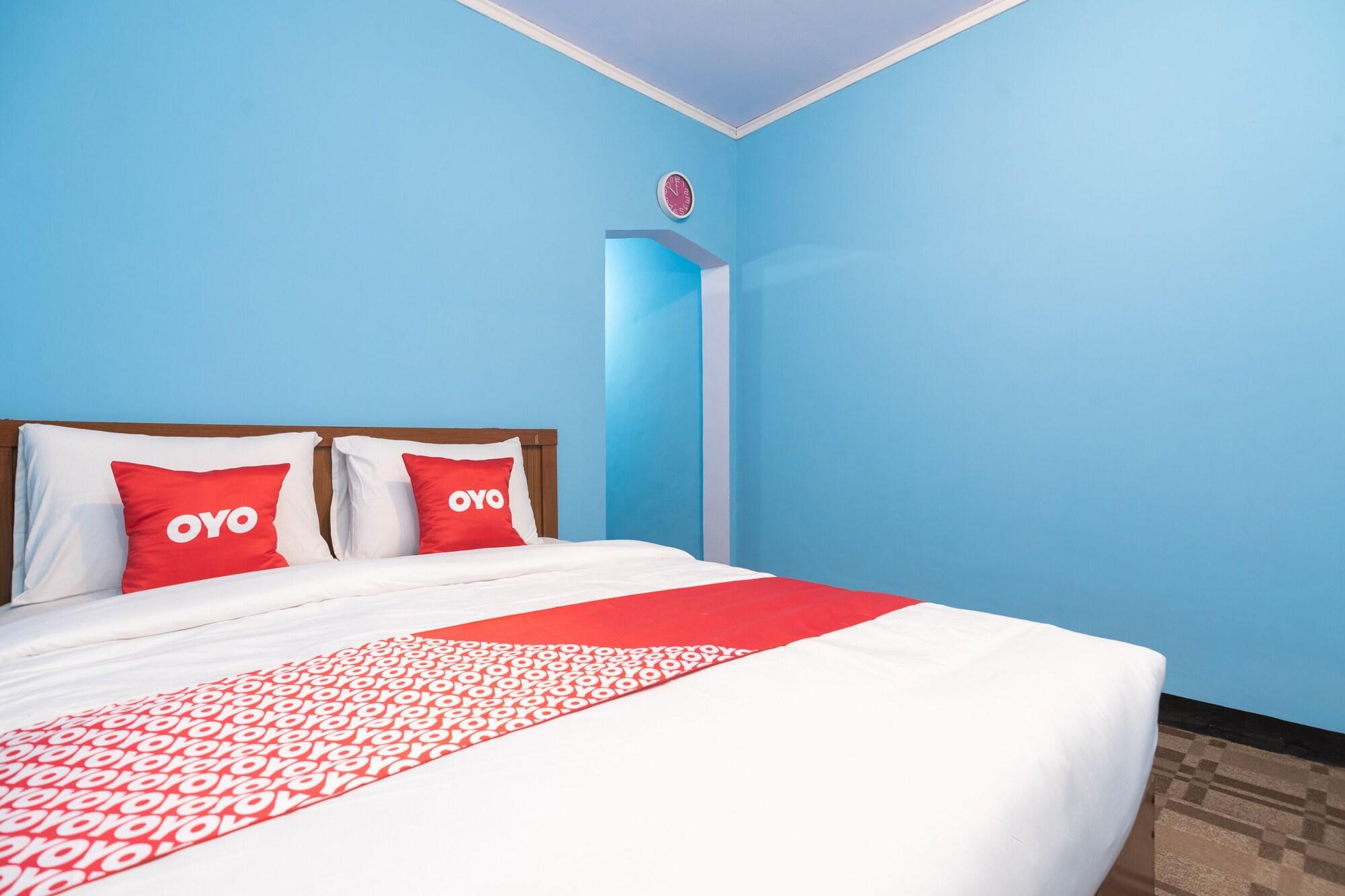 Oyo 1852 Intan Bromo Homestay Пасуруан Экстерьер фото