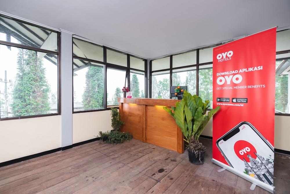 Oyo 1852 Intan Bromo Homestay Пасуруан Экстерьер фото