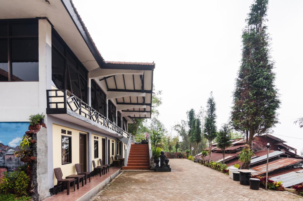 Oyo 1852 Intan Bromo Homestay Пасуруан Экстерьер фото